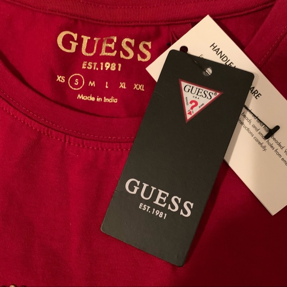 Guess Red Rhinestone Logo Tee size S - Picture 3 of 3
